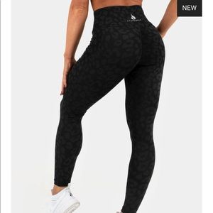 Ryderwear Instinct Scrunch Bum leggings
